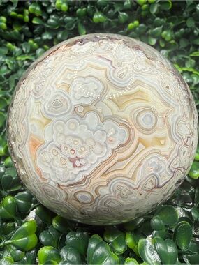 STUNNING LAGUNA LACE AGATE SPHERE 85mm